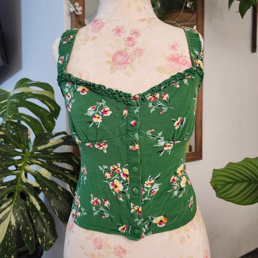 Forever 21 Green Floral Button-Front Crop Top‎ - Picture 2 of 6